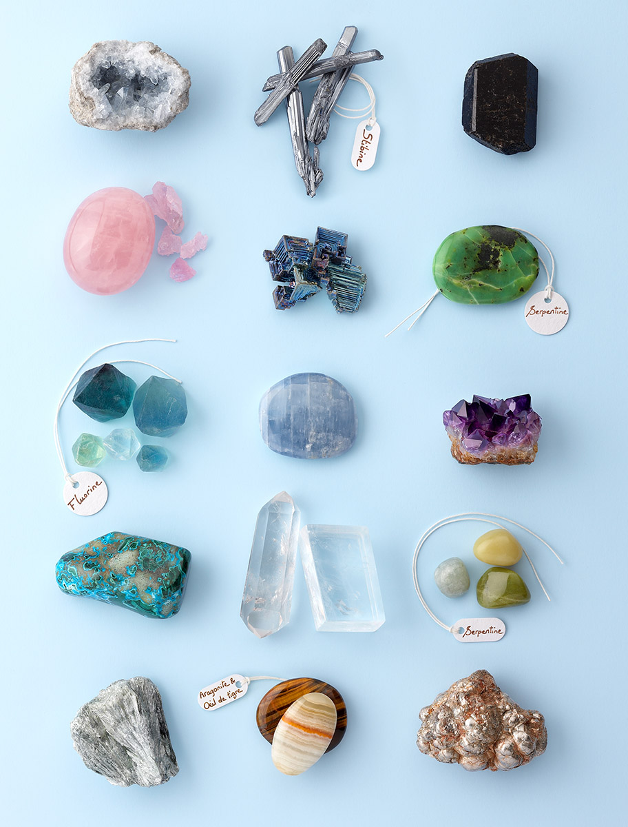 Collection de pierres diverses, Serpentine, Stibine, Fluorine, Aragonite, cristal de roche, turquoise